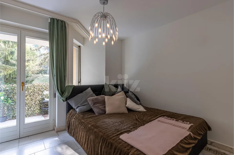 Schönes Apartment direkt am Seeufer mit Zugang zum Strand – Foto 8 von 13