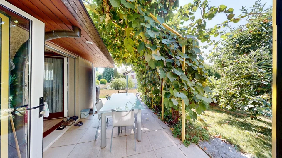 Riservato Affascinante casa unifamiliare di 4,5 locali con giardino progettato con cura – foto 7 di 19