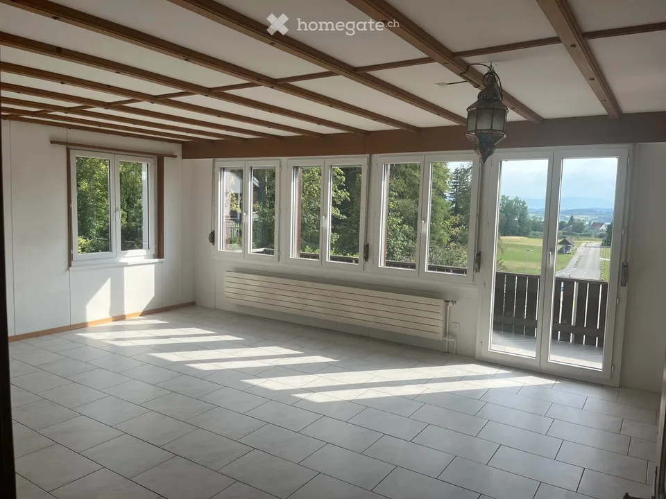Maison individuelle de 5,5 pièces avec galerie et vue magnifique sur les montagnes et le lac