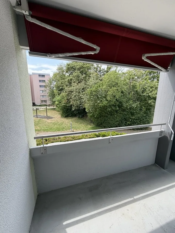 Bright 3.5-room apartment in a quiet location in Niederhasli
