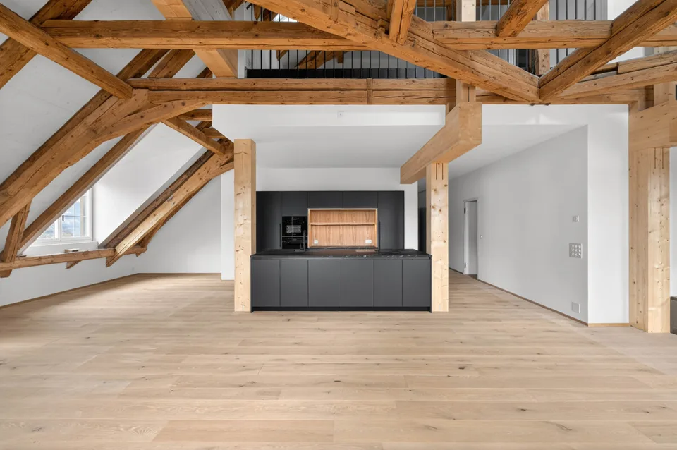 Zizers: Attic Maisonette with Castle Ambiance