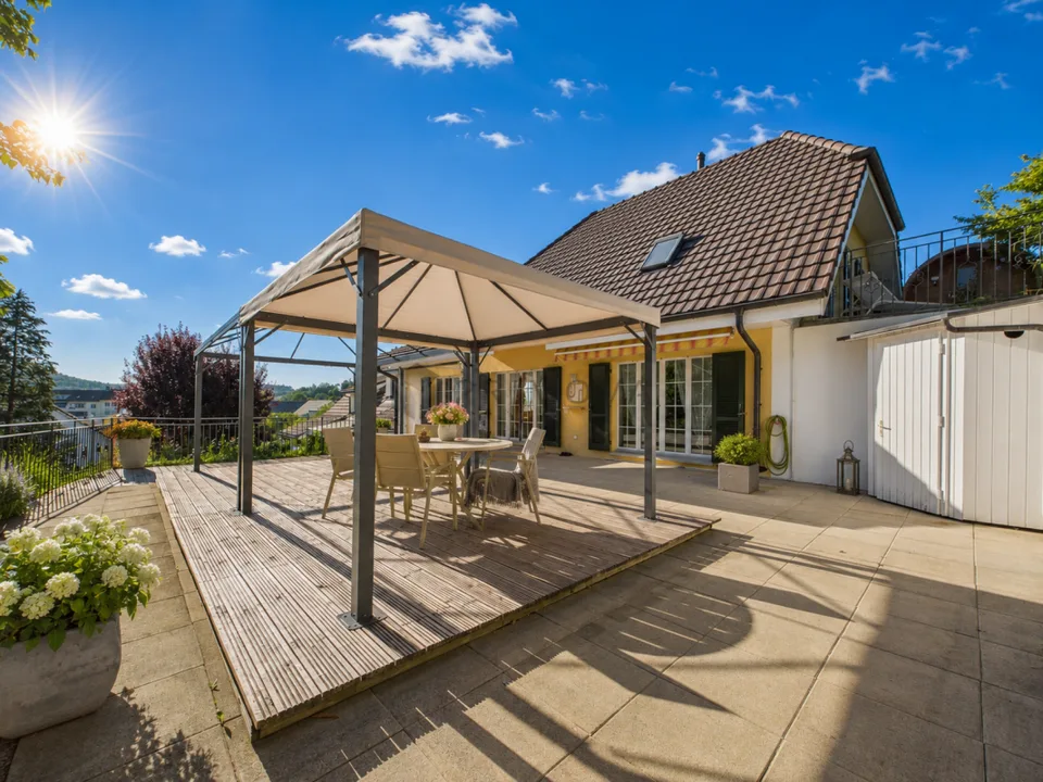 Your new home with plenty of privacy, large sun terrace & sauna