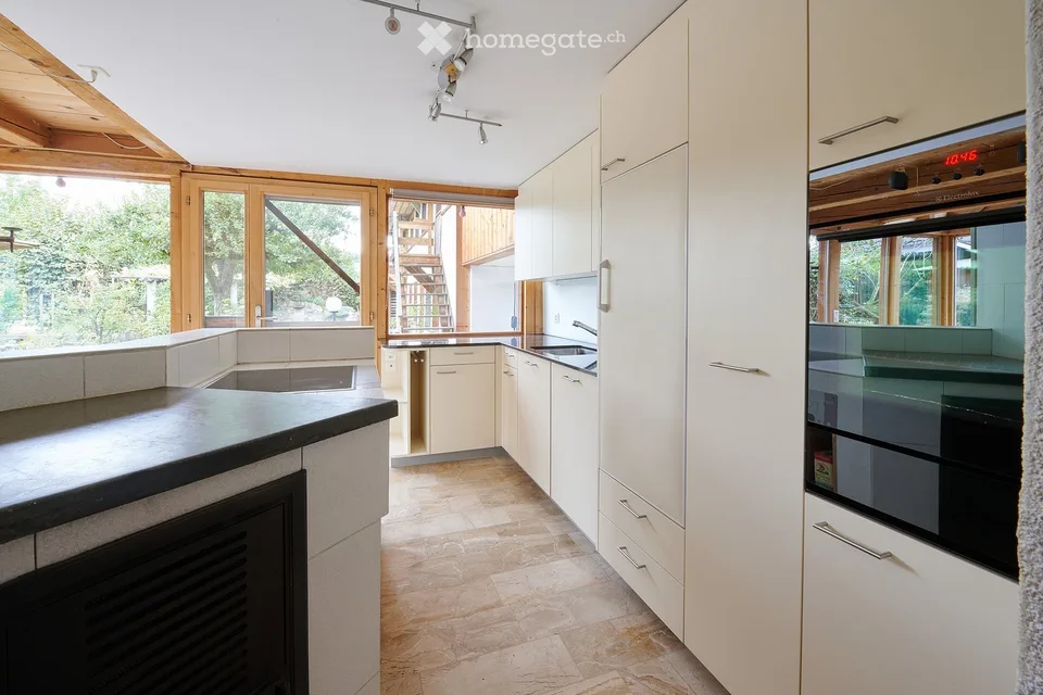 Sunny, cozy maisonette apartment