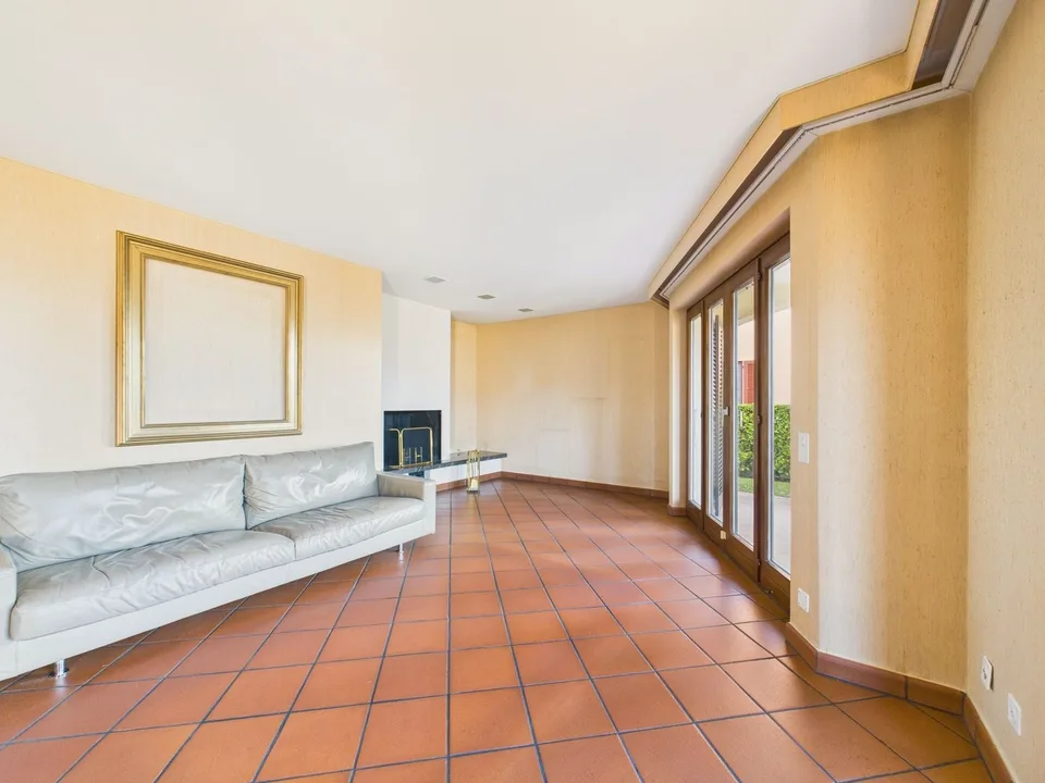 Villa spacieuse de 6.5 pièces avec jardin à Davesco-Soragno