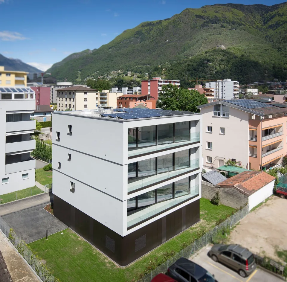 Palazzina Moderna a reddito nel cuore di Bellinzona .