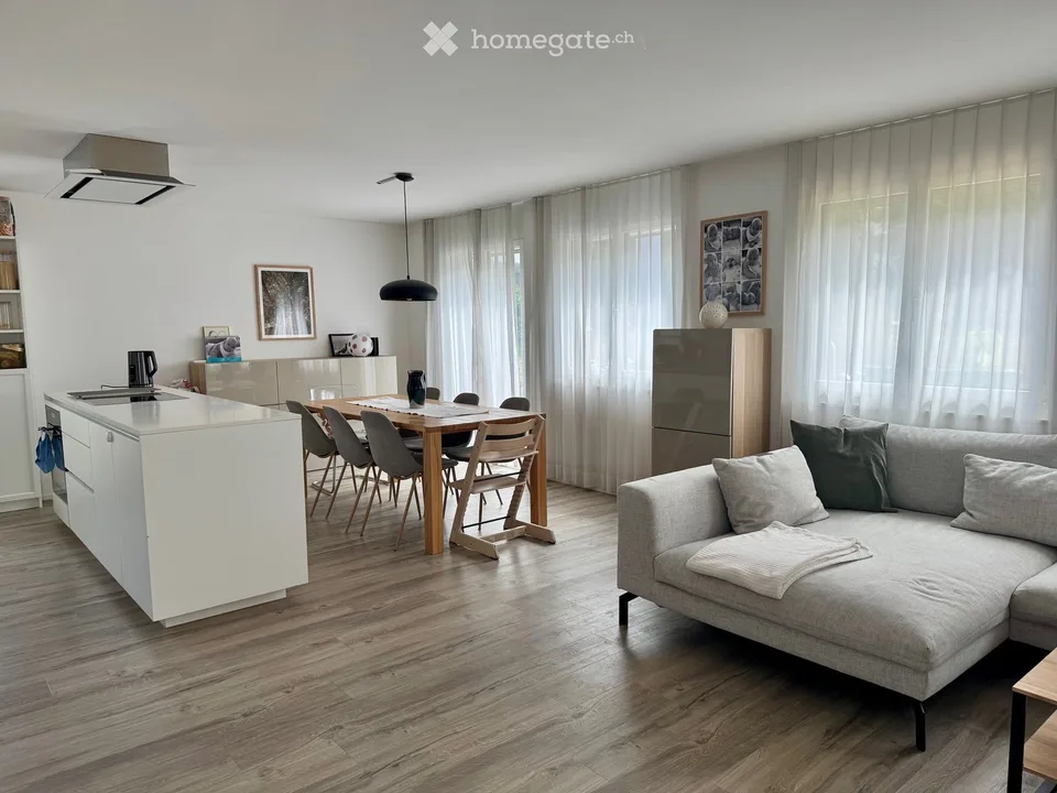 Helle 3.5-Zimmer-Wohnung im EG im Zentrum von Richterswil