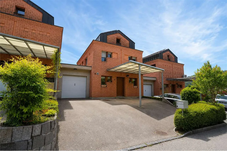 Villa avec 3 chambres et jardin à Dino