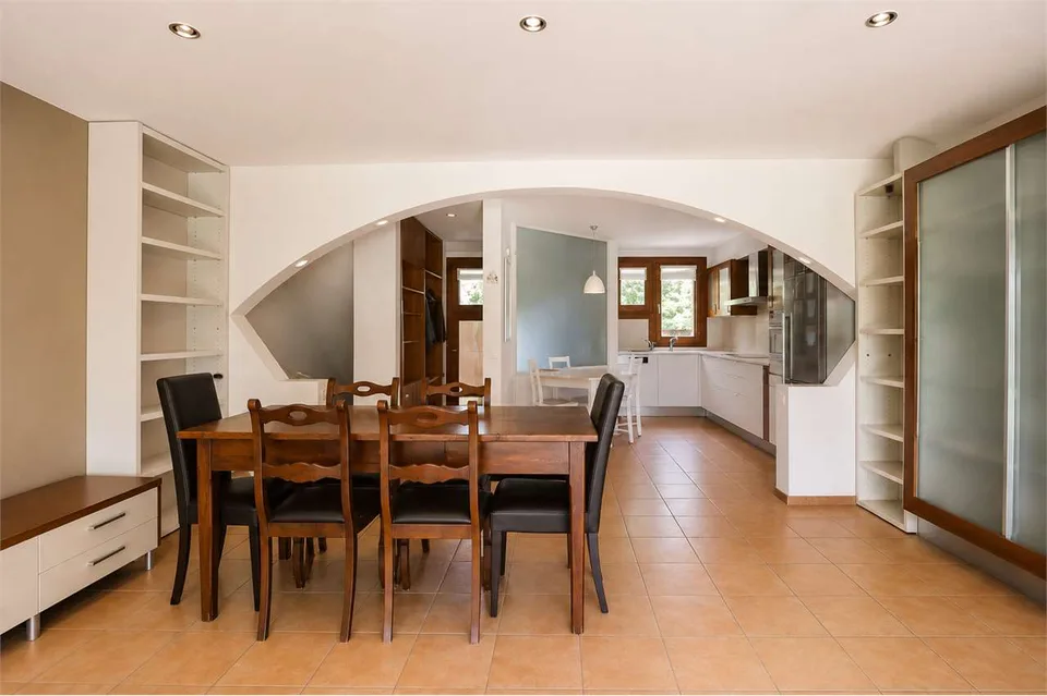 Villa avec 3 chambres et jardin à Dino