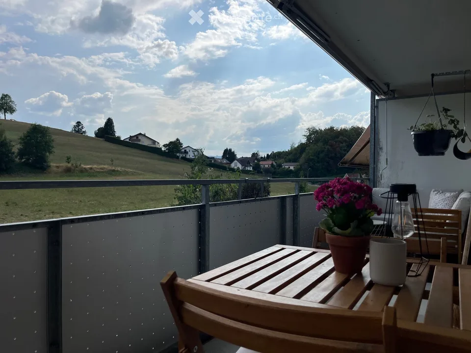 3-Zimmer-Wohnung in Oberuster – oberste Etage mit Blick zum Tämbrig