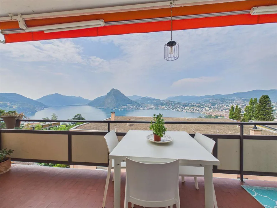 Ruvigliana - 2.5 rooms furnished with Pool and Lake View