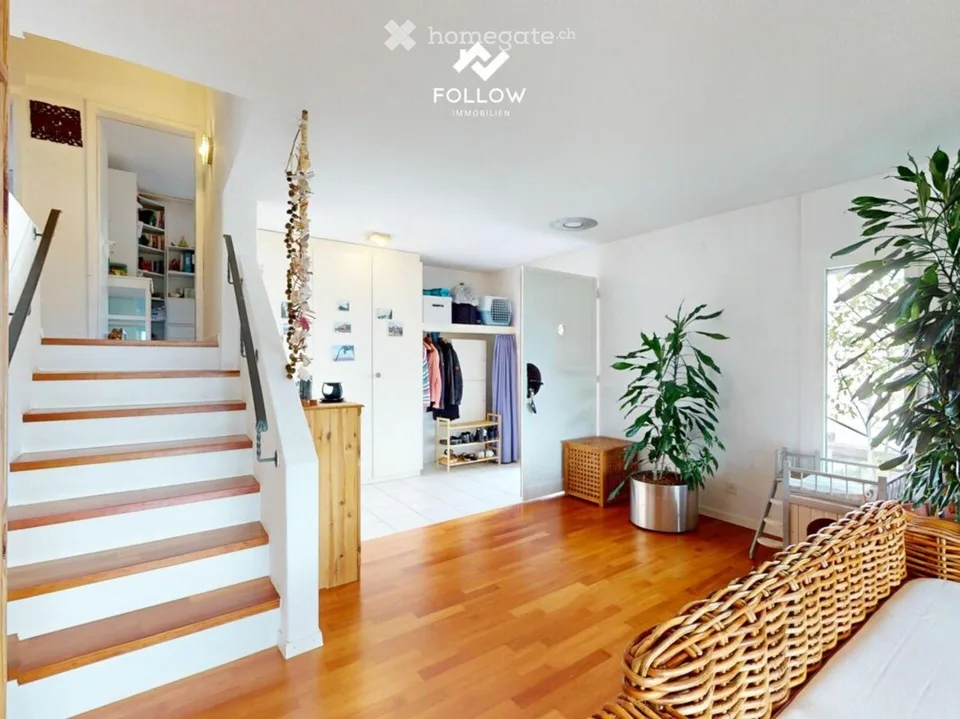 Well-maintained 3.5-room apartment with a view of Lake Thun