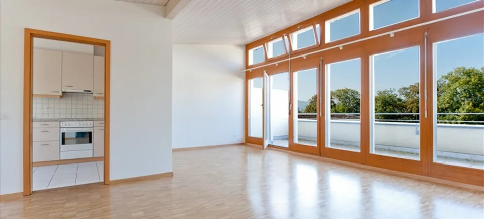Helle Dachwohnung an ruhiger Lage