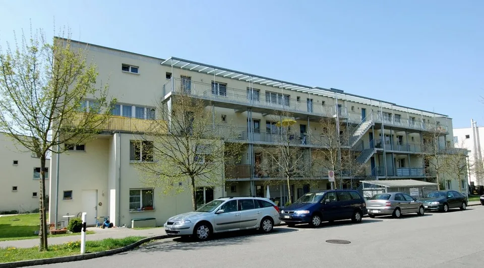 Helle Dachwohnung an ruhiger Lage