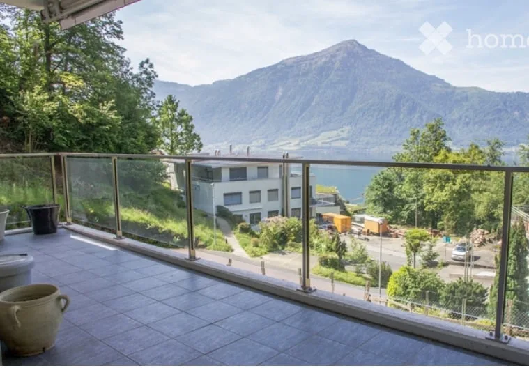 Exclusive 3.5-Room Apartment in Walchwil with Lake & Mountain Views