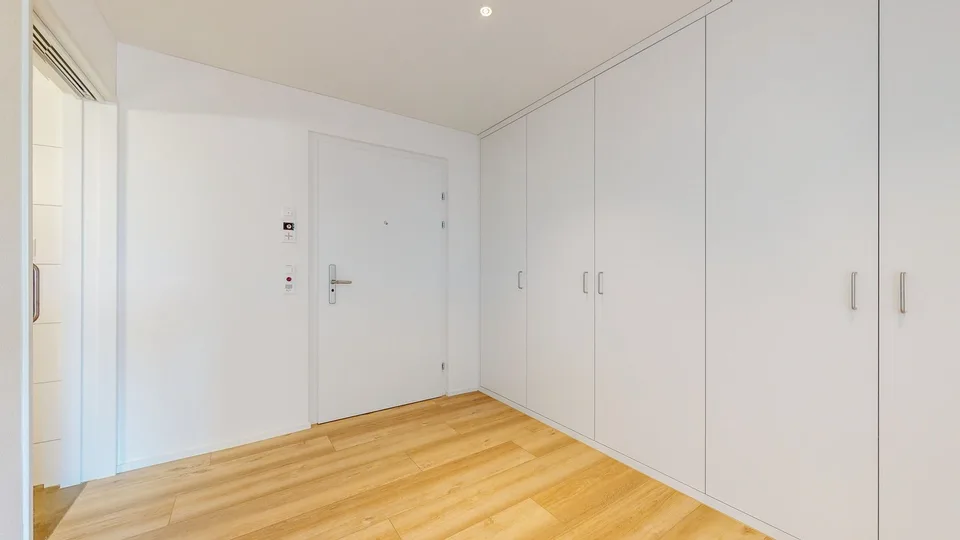 appartamento moderno e confortevole di 3,5 locali con loggia soleggiata, asciugatrice privata e ascensore – foto 7 di 9