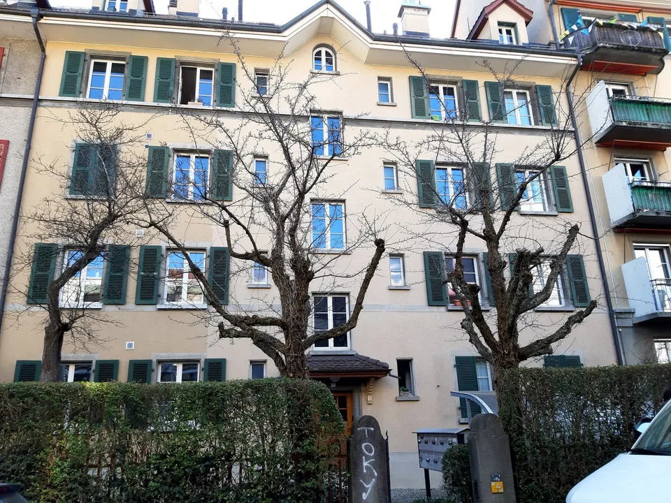 Wohnen in einer DACHWOHNUNG mit Charm und kleiner Galerie