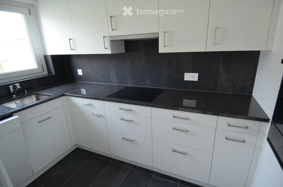 Sunny, quiet 4.5-room apartment on the 1st floor in Kirchberg BE