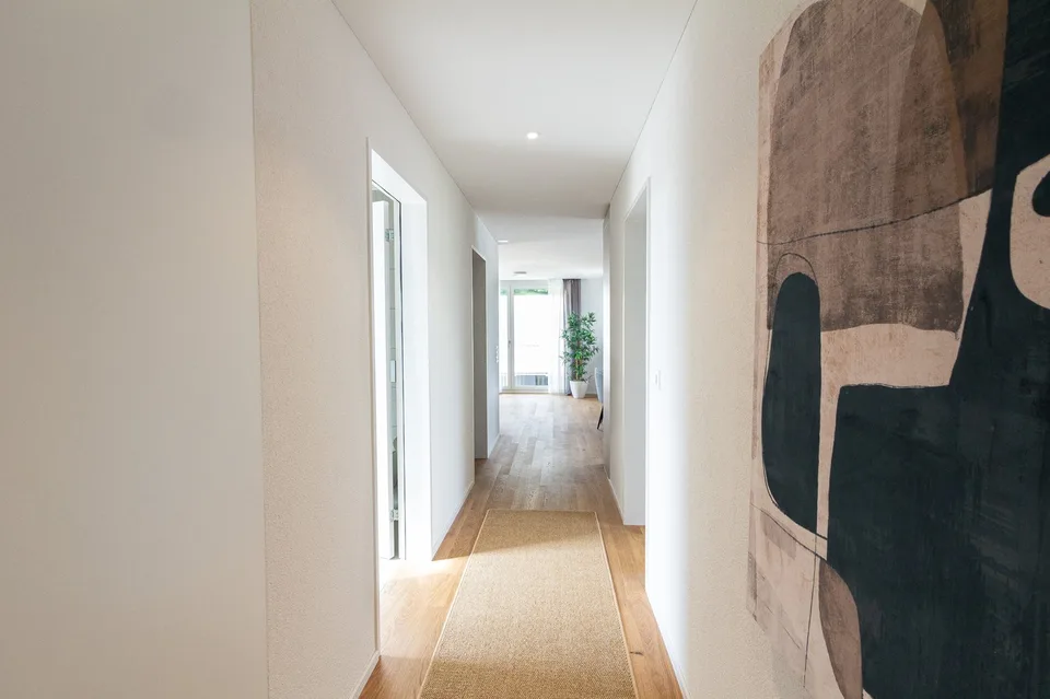 Première location : Attique de rêve de 2,5 pièces dans un nouvel immeuble avec terrasse de 67 m² et vue panoramique