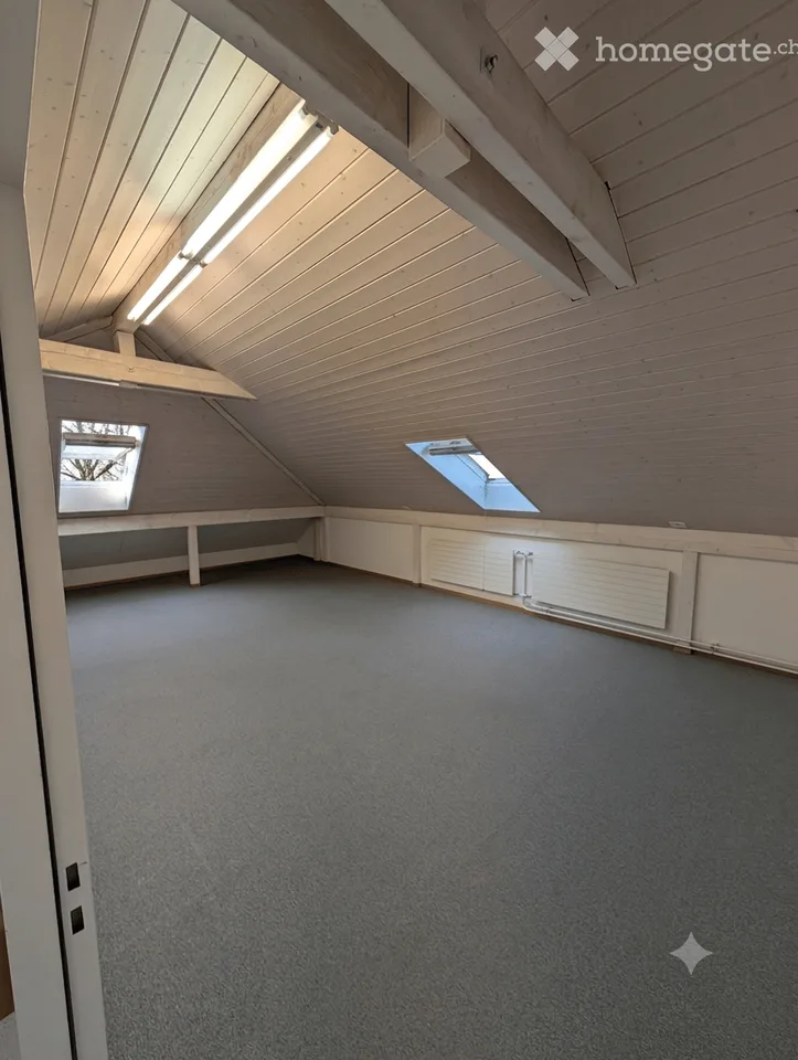 Spazio ufficio temporaneo / studio / sala yoga o …….. in affitto: