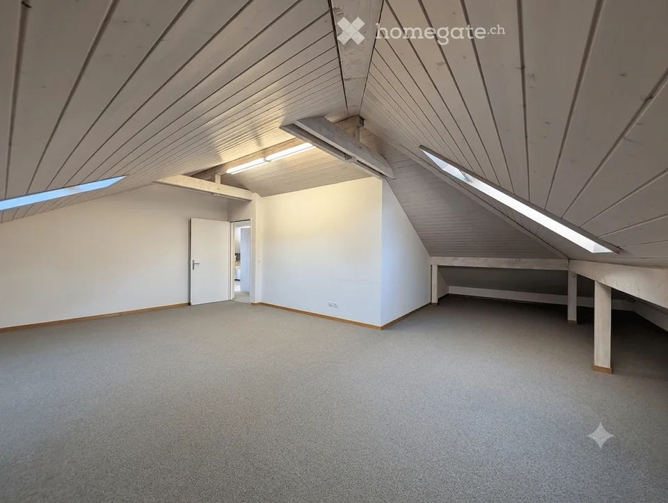 Spazio ufficio temporaneo / studio / sala yoga o …….. in affitto: