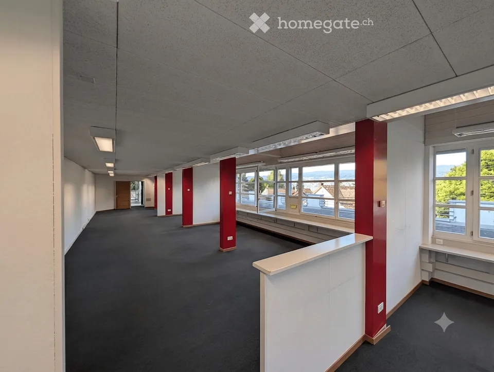 Befristete Bürofläche / Atelier / Yogaraum oder …….. zu vermieten: