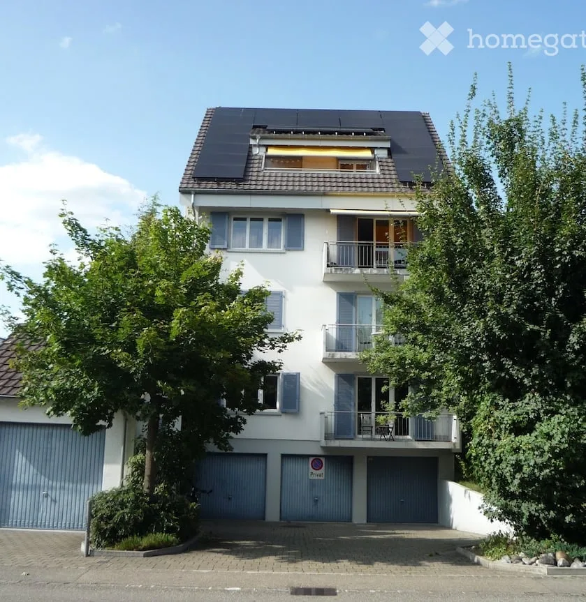Schöne Wohnung in ruhigem Einfamilienhaus-Quartier