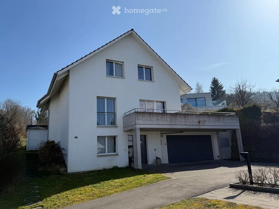 Idillio Minergie indipendente con vista da sogno sul lago Untersee
