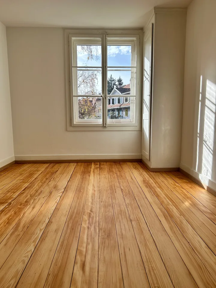 7-Room Apartment with Rental Criteria