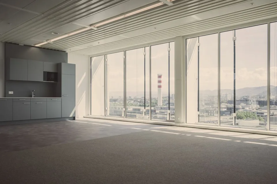 Torre degli uffici - Uffici al 12° piano con vista da sogno