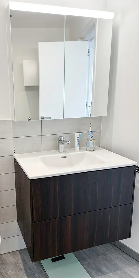 Zweitwohnsitz: Moderne 2,5-Zimmer-Wohnung mit wunderschöner Terrasse und Panoramablick. – Foto 7 von 14