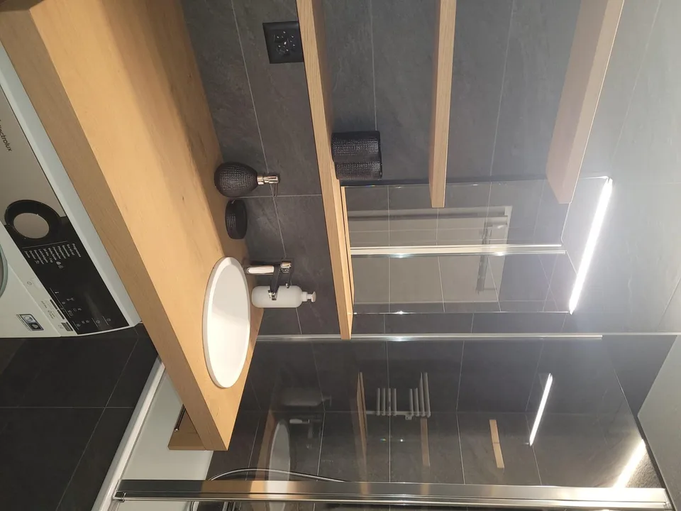 Vacation Rentals: Shelby Apartment