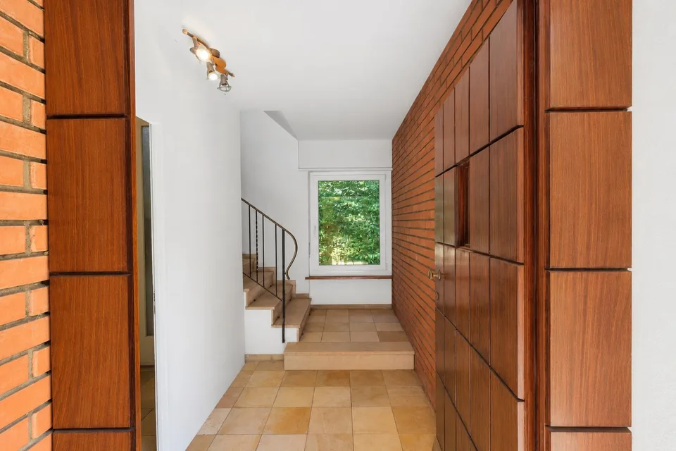 5-Zimmer-Haus mit Garten und vielseitigem Potenzial an begehrter Lage in Binningen