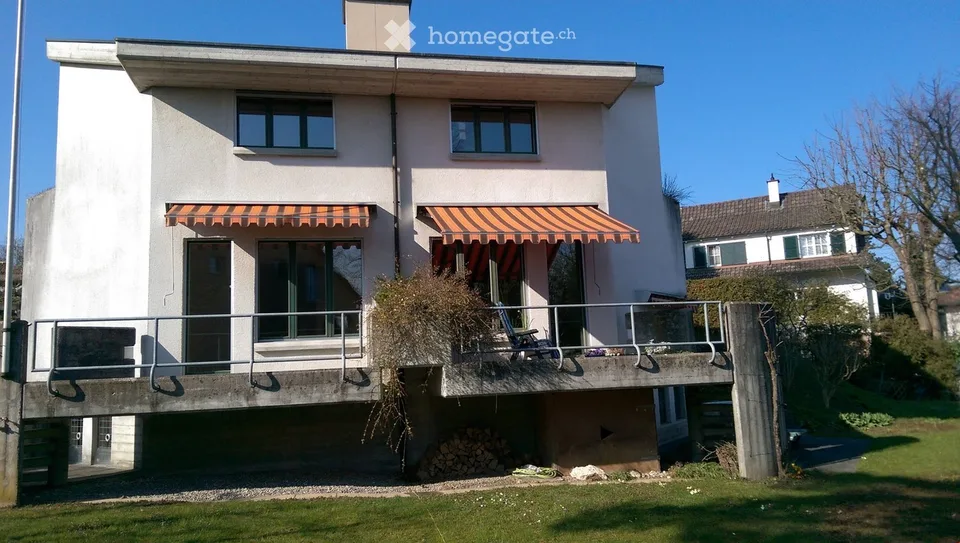 Sonniges Doppel-Einfamilienhaus, 2017 renoviert