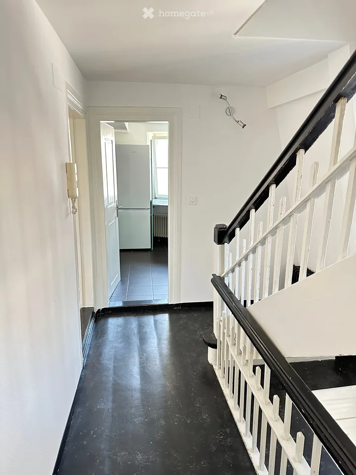 Appartement en attique 3 pièces avec terrasse au centre de Bâle