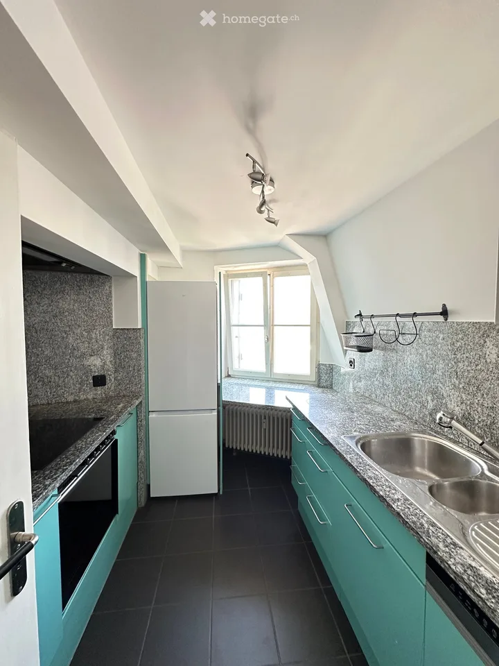 Appartement en attique 3 pièces avec terrasse au centre de Bâle