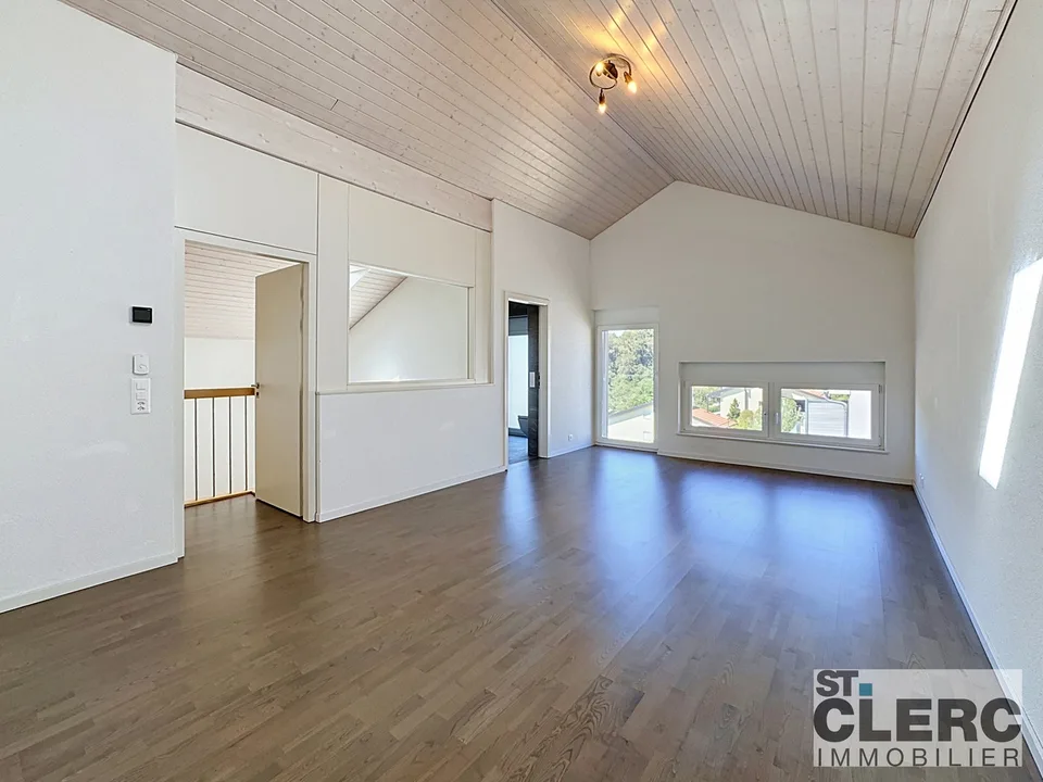 Beautiful semi-detached house (B2) with 6.5 rooms and breathtaking views