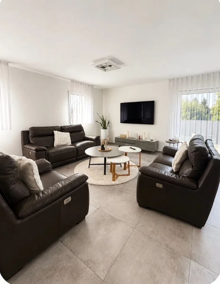 MARLY – SPLENDIDA VILLA DI 6.5 LOCALI CON STUDIO INDIPENDENTE