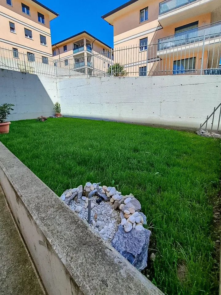 4.5 locali all’ultimo piano a Rivera