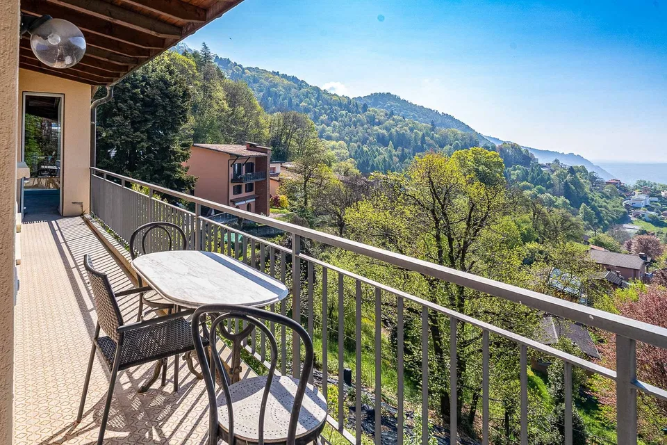 Casa unifamiliare con piscina a Sagno
