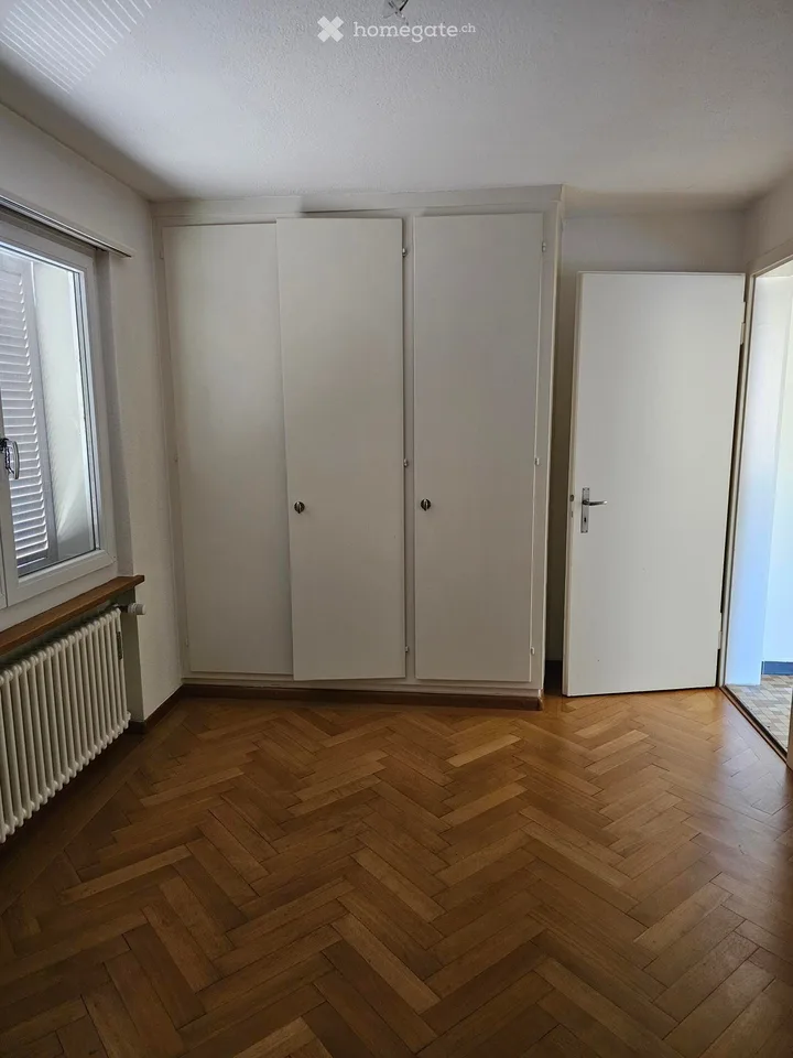 Affascinante appartamento di 4 locali in un edificio storico a Dottikon – disponibile immediatamente