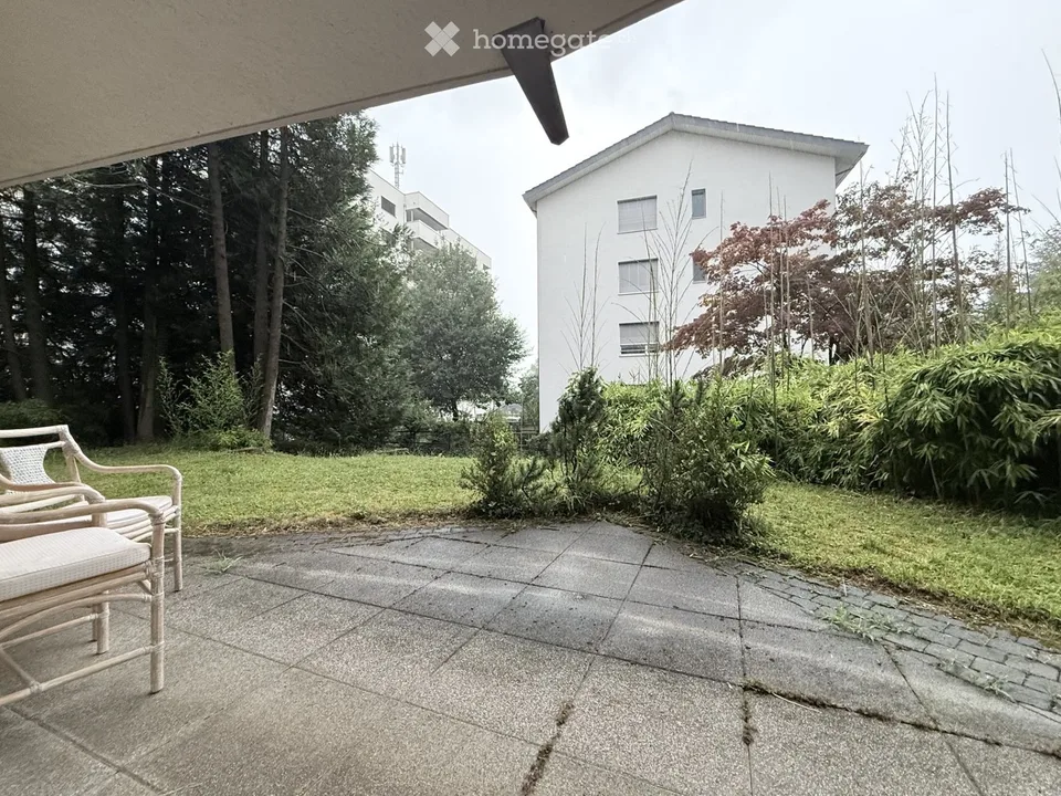 Möblierte 2.5-Zimmer-Wohnung an der Alten Baarerstrasse in Zug