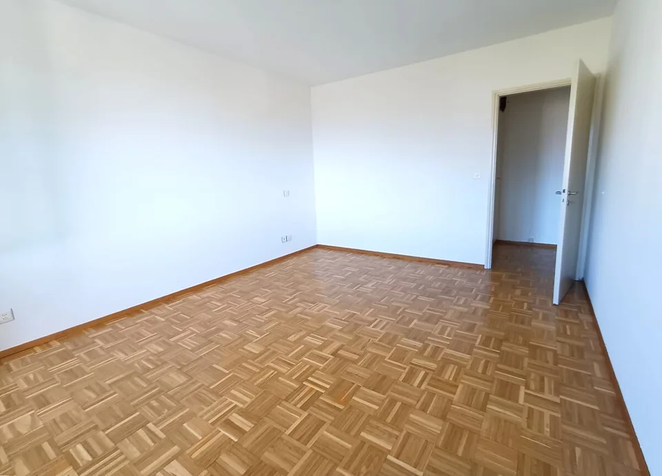 MINUSIO SEEBLICK, LICHT UND KOMFORT IM HERZEN DER STADT – Foto 7 von 8