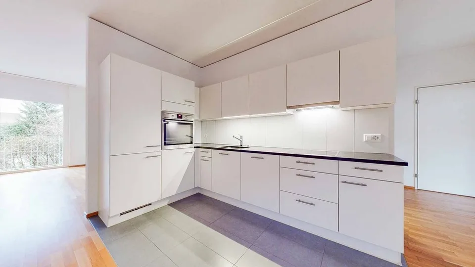 Grand, moderne, parfaitement situé = Votre nouvelle maison