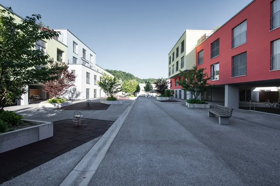 Ampio, moderno, perfettamente posizionato = La tua nuova casa – foto 10 di 12