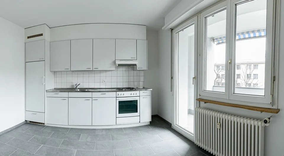 Helle 2-Zimmer-Wohnung mit Balkon in Basel-Kleinhüningen