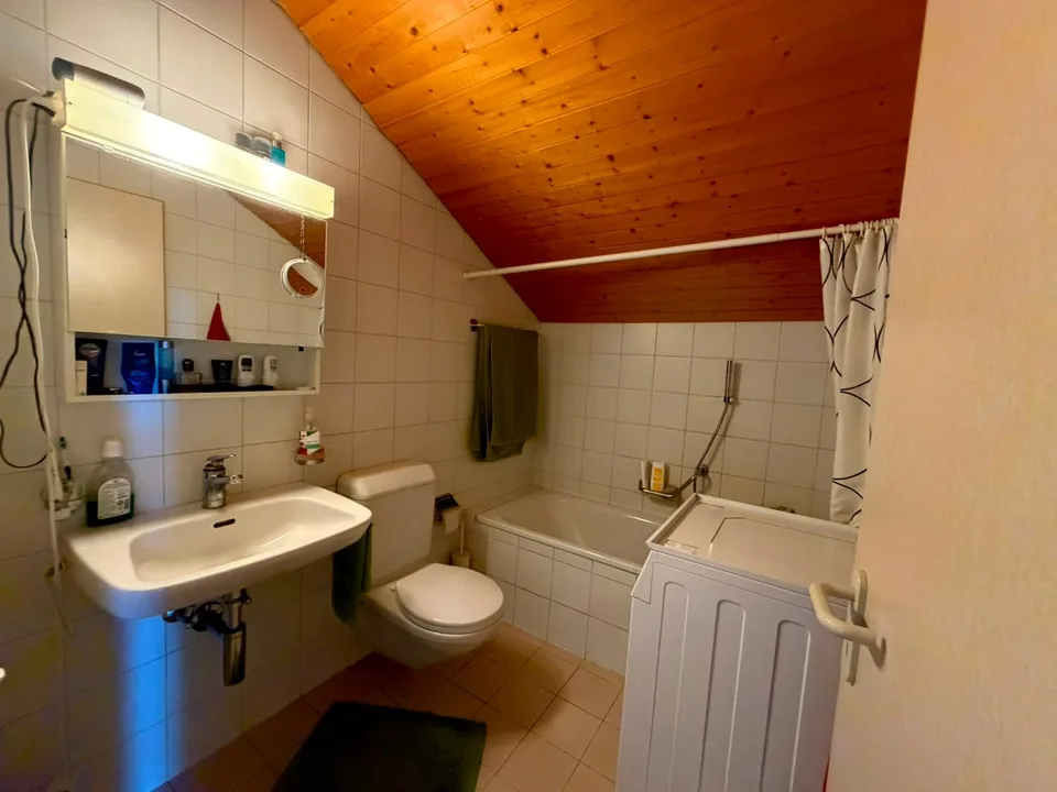 Bellinzona – Centralissimo 2.5 locali con ascensore e soffitti in legno a vista