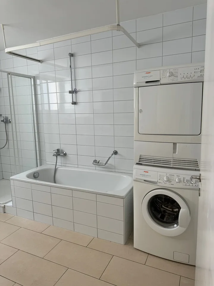 Spacious 3.5 room apartment for rent - Viewing 10.09.2024 - 10 am