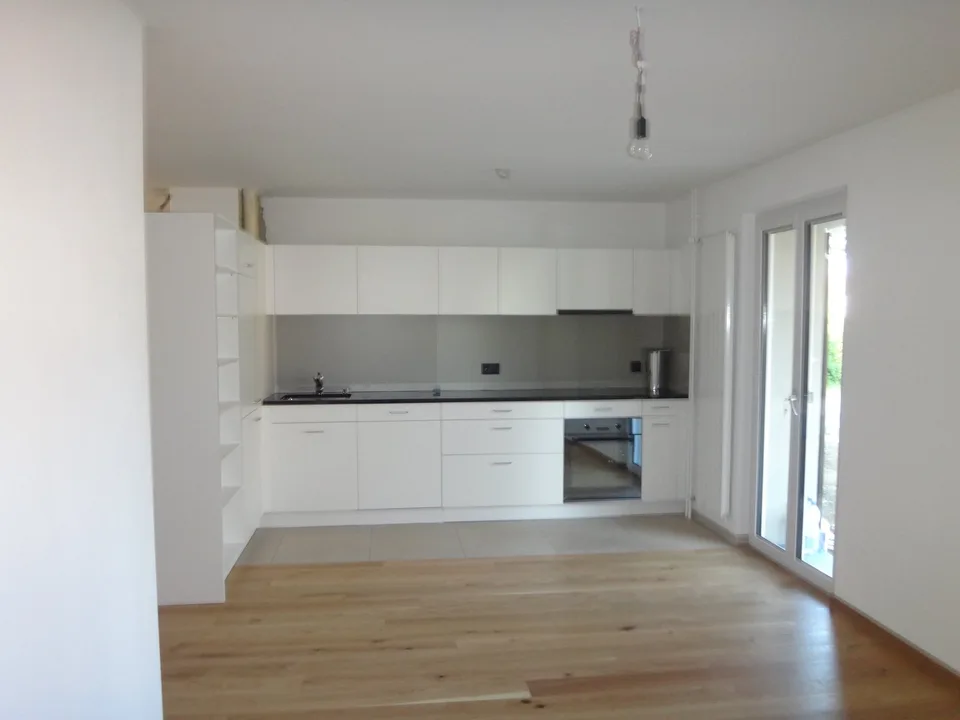 4-Bedroom Apartment in Rural Environment and Close to Town