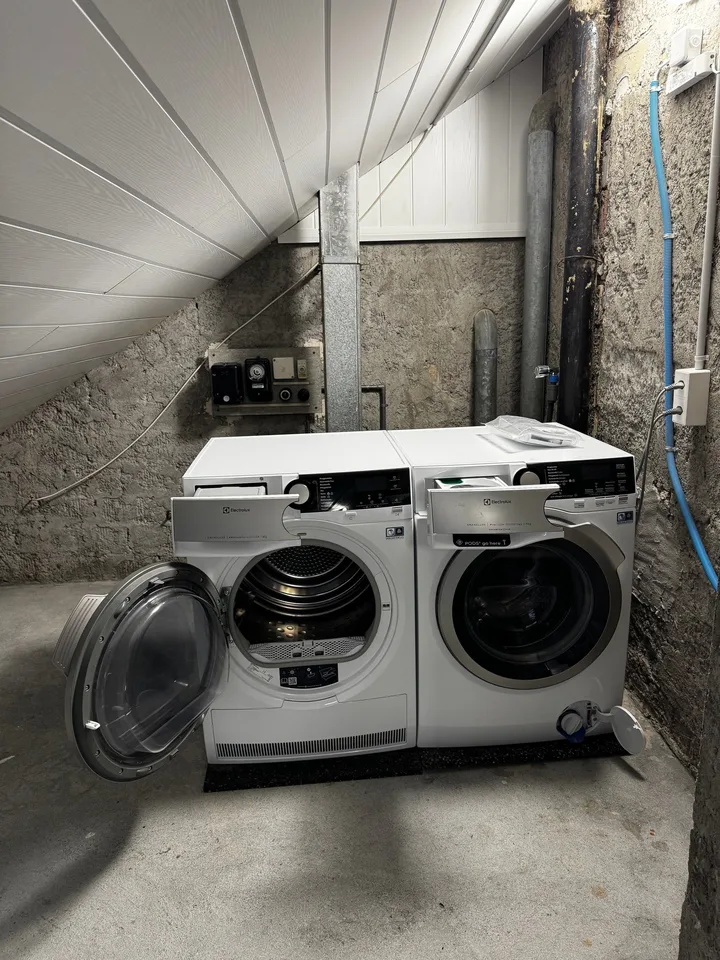 Exklusive 6.5 Zimmer Duplex-Wohnung zu vermieten – Foto 11 von 13