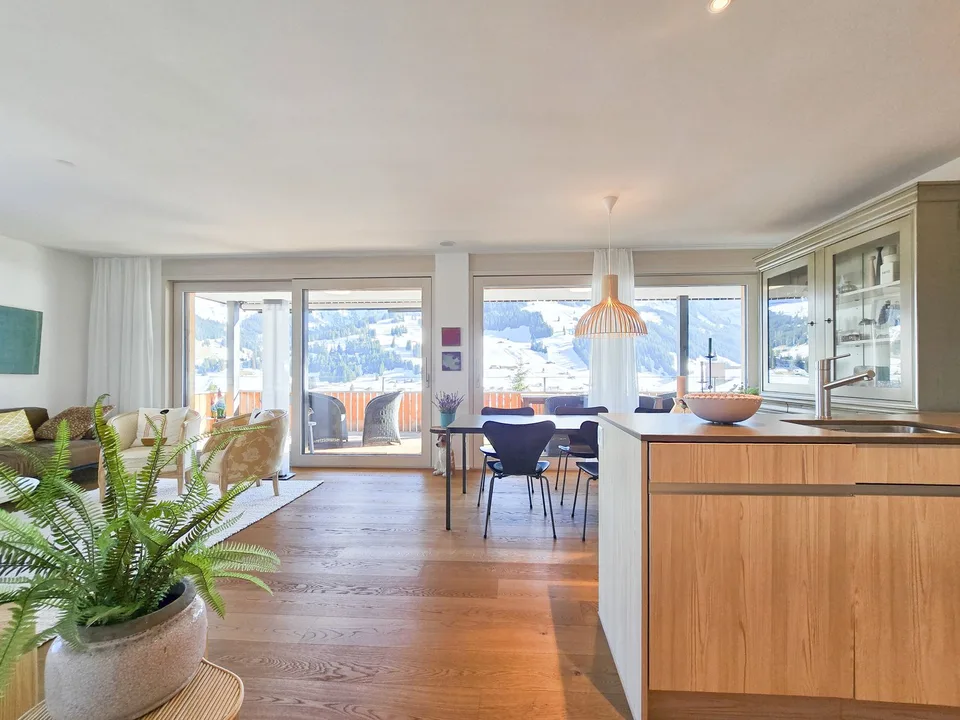 Appartement moderne de 4,5 pièces au 1er étage